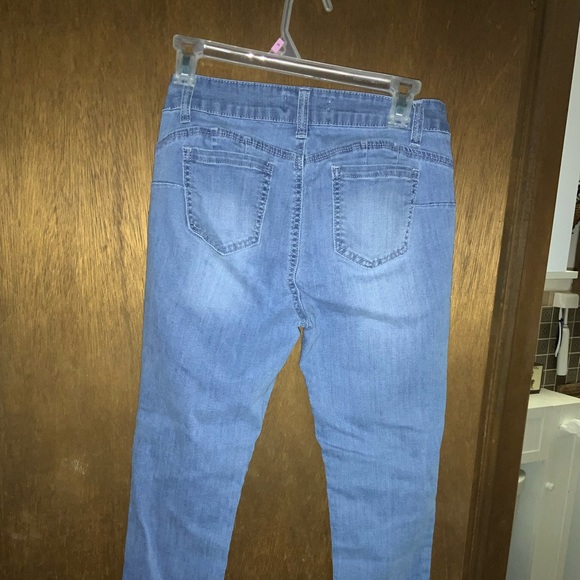 Wax Butt I Love You Jean Capris - Picture 4 of 5